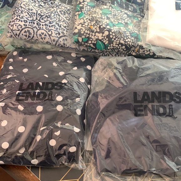 Lands end 4 tops & bathing suit 2pc - Picture 2 of 3